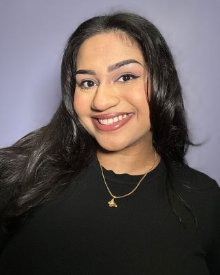 Photo of Veenaa Balakumar, Registered Psychotherapist (Qualifying)