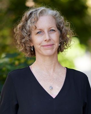 Photo of Louise Houchin, Marriage & Family Therapist, MA, LMFT