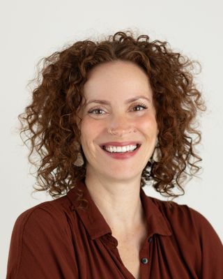 Photo of Marina Luger, Clinical Social Work/Therapist, MSW, LGSW