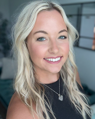 Photo of Taylor Cordell, Marriage & Family Therapist, LMFT, CST