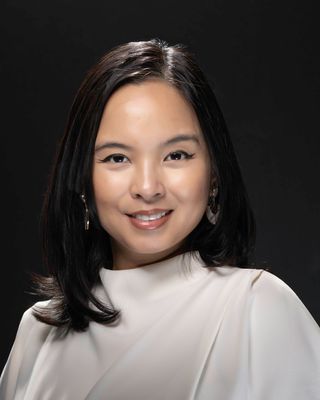 Photo of Mariel Ann Malimban | Collective Clarity, Clinical Social Work/Therapist, LCSW