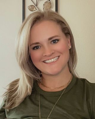 Photo of Deshae Waller, Licensed Professional Counselor Candidate, LPCC