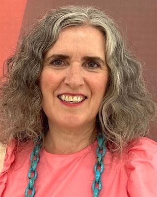 Photo of Fiona Fitzpatrick, Psychotherapist, MA, HCPC-Art Therap.