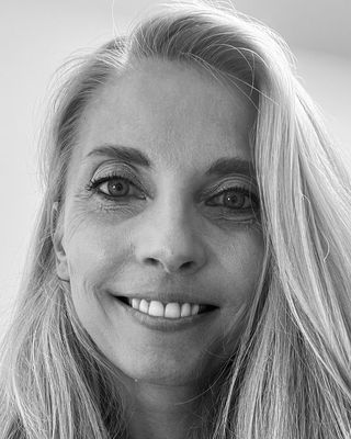 Photo of Clair Lewoski - Cambridge Therapies, Psychotherapist, MA, MUKCP