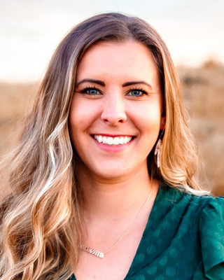 Photo of Mandi Oliphant, Marriage & Family Therapist, LMFT