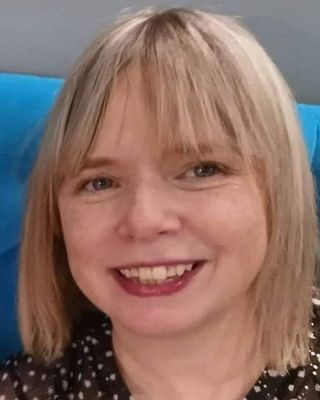 Photo of Lisa Dunne, Psychotherapist, Pre-Accredited Member IACP
