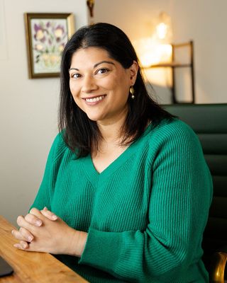 Photo of Dr. Vickie Bhatia, Psychologist, PhD