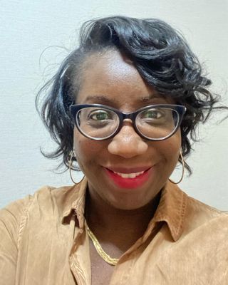 Photo of Mulvenia Bowden, Clinical Social Work/Therapist, LICSW