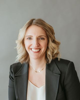 Photo of Allison Mauro, Psychologist, PsyD, DBT-LBC