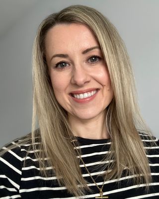 Photo of Cassie Saxon, Counsellor, MBACP