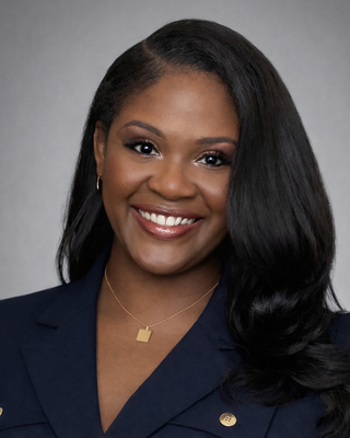 Photo of Amani Dickerson, Clinical Social Work/Therapist, MSW, LCSW