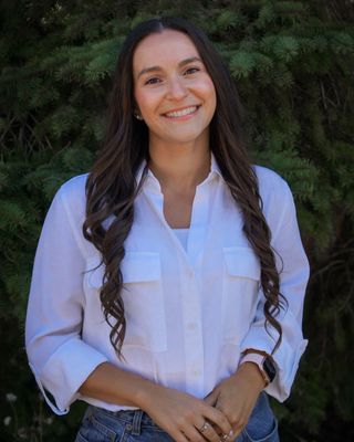 Photo of Victoria Trotta, Registered Psychotherapist, RP, MA, BA