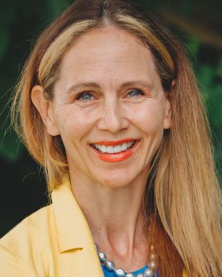 Photo of Jill (aka Jules) Jones, Pre-Licensed Professional, AMFT