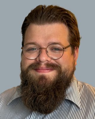 Photo of Christopher Linstrum, Registered Psychotherapist (Qualifying)