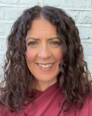 Photo of Anna Summers, Counsellor, MBACP
