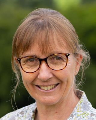 Photo of Michelle Hitt, Psychotherapist, MSc, MBACP Accred