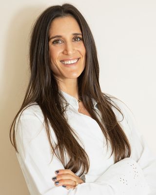Photo of Micaella Kowarski, Psychotherapist, MA, PACFA