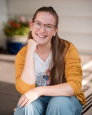 Photo of Rachel Alms, Pre-Licensed Professional, MA