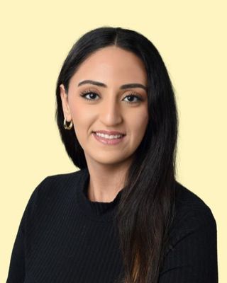 Photo of Santhia Akram, Registered Psychotherapist (Qualifying), MACP