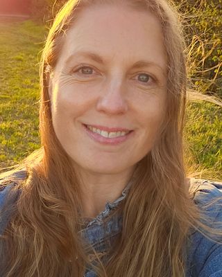 Photo of Lucy Wallace, Counsellor, MNCPS Acc.