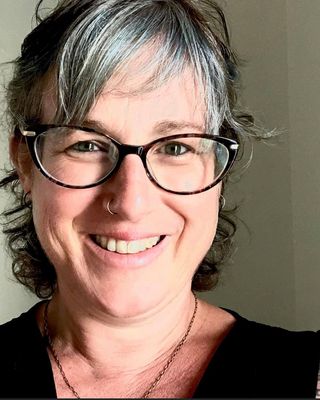 Photo of Mikhel Kushner, Clinical Social Work/Therapist, JD, MSW, LCSW-C
