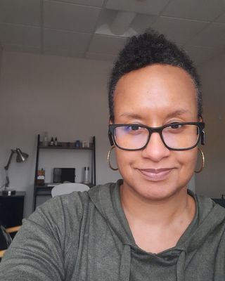 Photo of Melanie J. Davenport, Clinical Social Work/Therapist, LMSW, CCTP