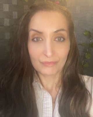 Photo of Tanya Hend, Psychotherapist, MA, MBACP