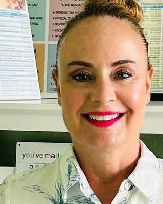 Photo of Lisa Gomes - Wellington Minds Psychiatric NP LLC, Psychiatric Nurse Practitioner, MSN, APRN, PMHNPBC