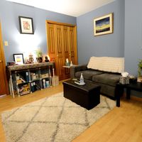 Gallery Photo of Kelly Breau Counselling therapy room.