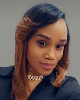 Photo of Crystal Redmond, Pre-Licensed Professional, LlMFT