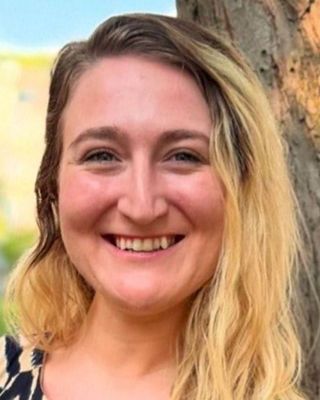 Photo of Emma Twomey, Clinical Social Work/Therapist, LCSW