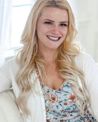 Photo of Casey O'neal, Clinical Social Work/Therapist, SW18277