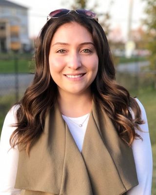 Photo of Vanessa Sian, Registered Psychotherapist (Qualifying)