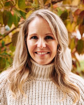 Photo of Dr. Teri Madura Connelly, Psychologist, PhD