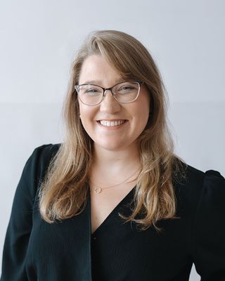 Photo of Summer Salmans, Clinical Social Work/Therapist, MSW, LCSW