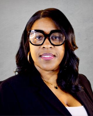 Photo of DeSonta Tillman, Counselor in Chicago, IL