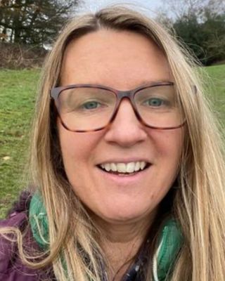 Photo of Samantha Shaw, Counsellor, MBACP