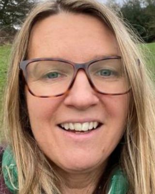Photo of Samantha Shaw, Counsellor, MBACP