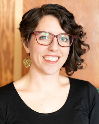 Photo of Lacey Redding, MA