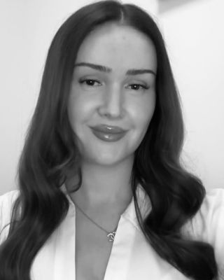 Photo of Annemarie Bennett, Psychotherapist, MSc, MIACP