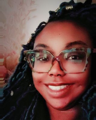 Photo of Jasmine Edwards, Licensed Master Social Worker, LMSW