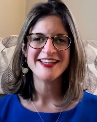 Photo of Alyssa Davis, Clinical Social Work/Therapist, LICSW