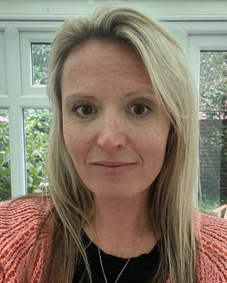 Photo of Corrina Henderson, Counsellor, MBACP