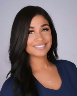 Photo of Nicole Salvador, Counselor, LMHC