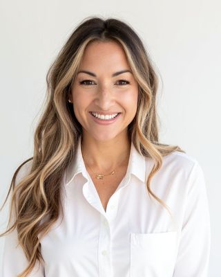 Photo of Alicia Ferrero, Psychotherapist, MBACP