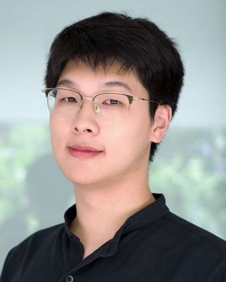 Photo of Edward Lin, Registered Psychotherapist (Qualifying), MEd