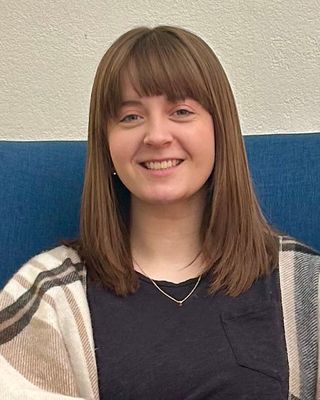 Photo of Elizabeth Laughlin, Marriage & Family Therapist, MS, LMFT