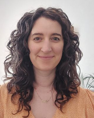 Photo of Eleni Constanti, Counsellor, MBACP Accred