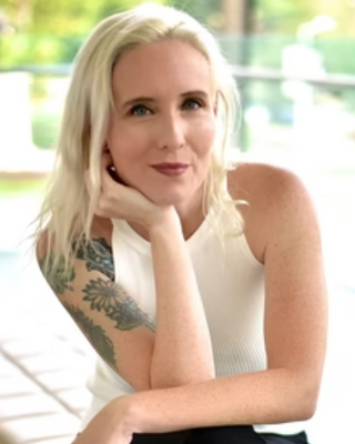 Photo of Lauren McCallister, Licensed Professional Counselor, LPC