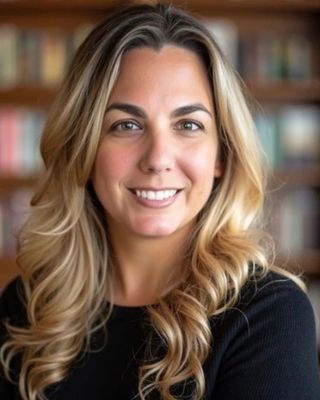 Photo of Dr. Renee Gaetan, Pre-Licensed Professional, PsyD